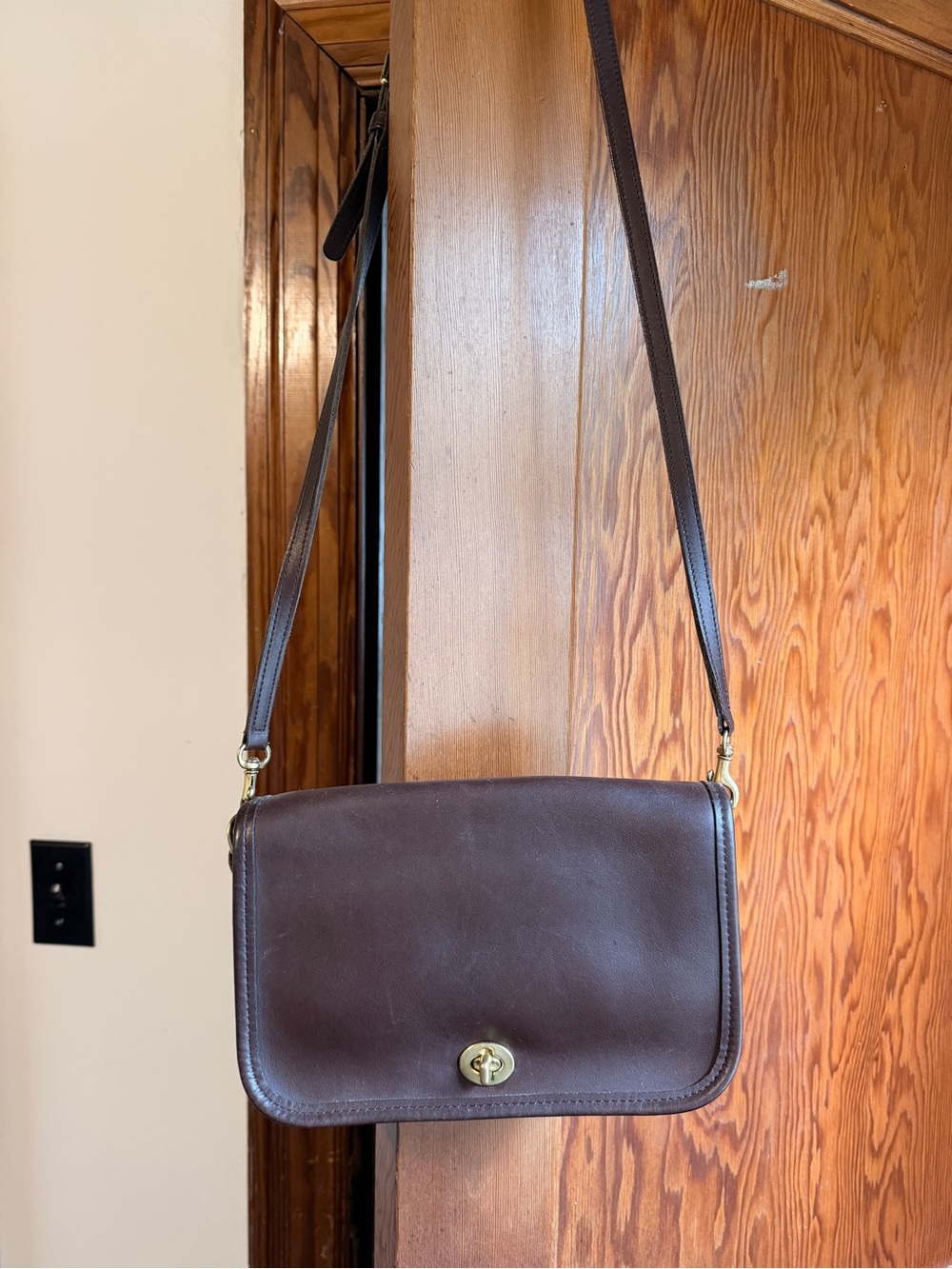 COACH 9755 MAHOGANY